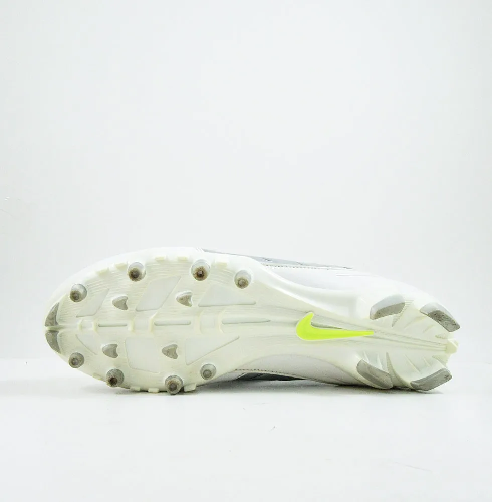 NIKE Speed