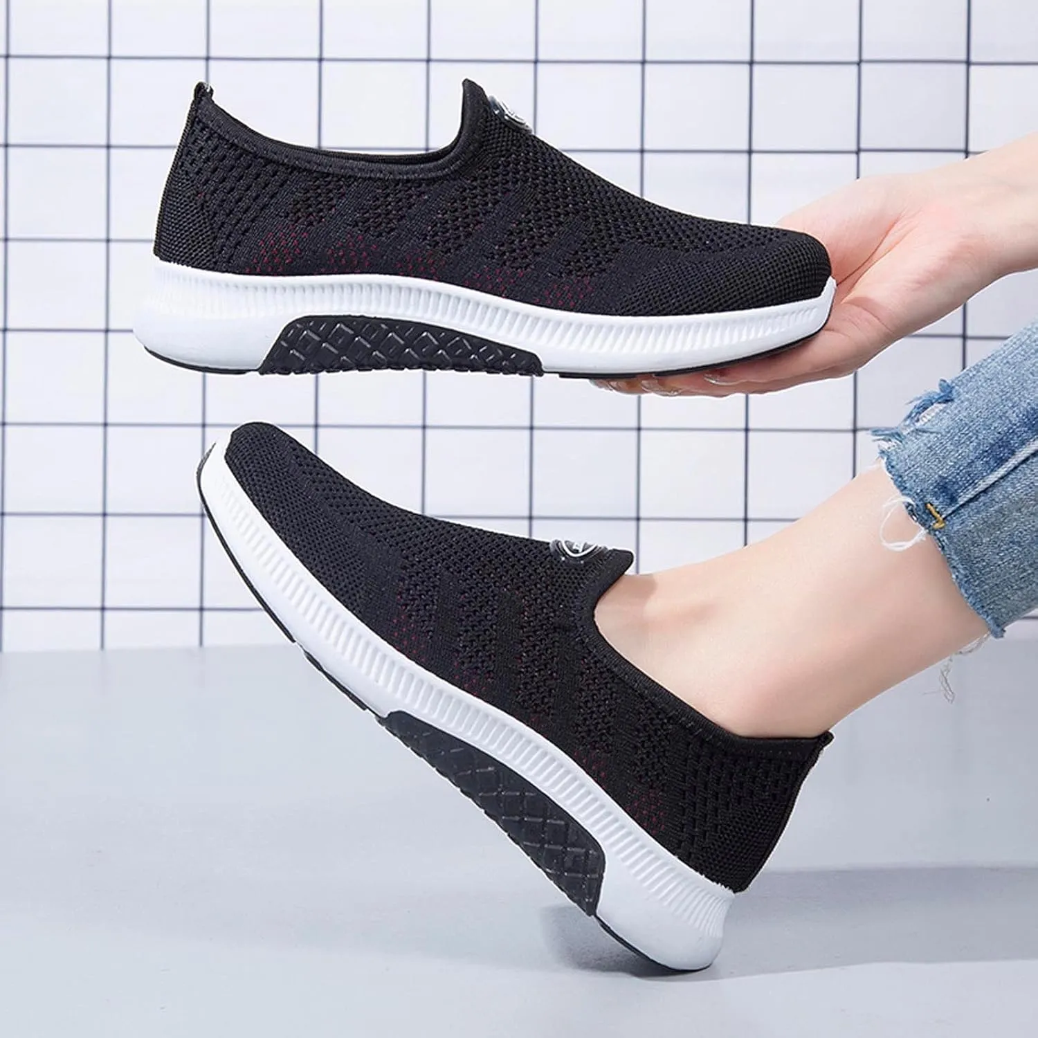 Shoes Breathable Lightweight Ladie's Mesh Fashion Running Comfortable Women's Barefoot Walking Shoes Women