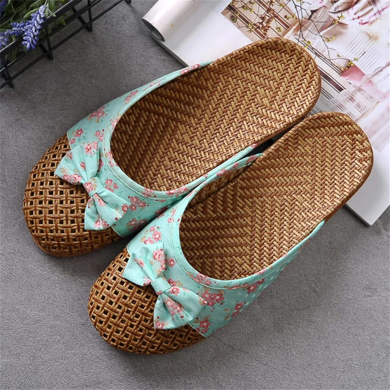 Womens Summer Slippers with Rubber Soles Memory Foam Closed Toe House Slippers Anti Slip Grass Mat Bamboo Sandals Indoor Breathable Outdoor Sandals